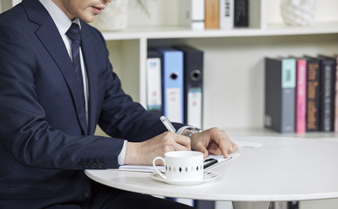 ?？诠緢?zhí)照代辦辦理時間