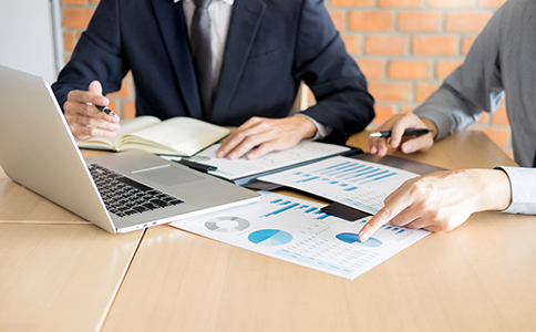 ?？诠ど套?cè)所需的基本資料