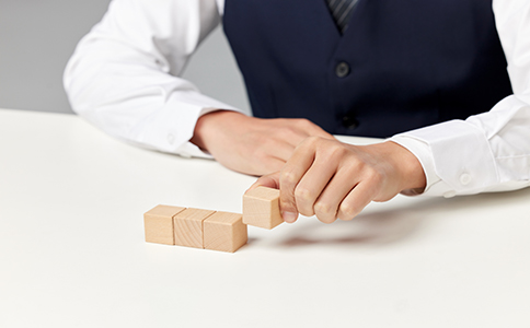 ?？谛∫?guī)模企業(yè)做賬