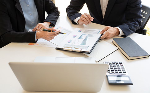 選擇?？诖~公司時的注意事項