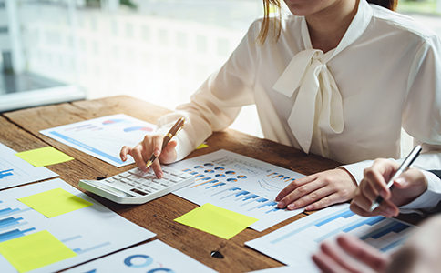 ?？谑称方?jīng)營許可證申請