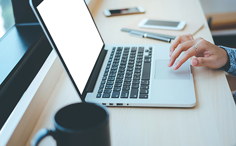 ?？谛∥⒐咀?cè)所需材料