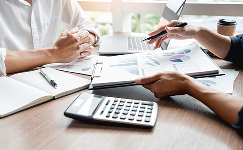 如何判斷?？谪?cái)務(wù)公司代賬收費(fèi)標(biāo)準(zhǔn)是否合理