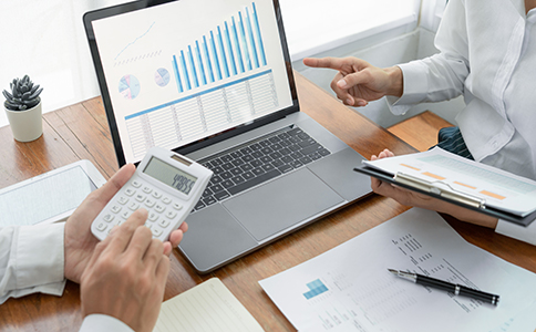 ?？谧詡€(gè)獨(dú)公司