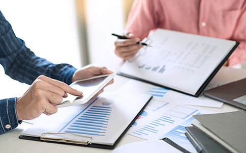 ?？诼糜喂咀?cè)需要滿足哪些條件