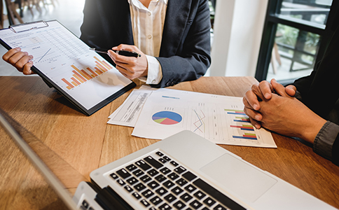 ?？谧怨拘枰氖掷m(xù)